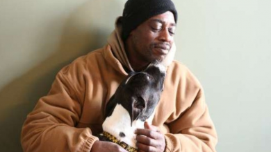 Photo of Homeless Man Who Refused To Leave His Dog During Below-Zero Temperatures Gets Shelter For Pup
